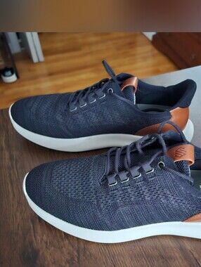 Johnston & Murphy Navy Knit Sneakers with Brown Accents Size 11